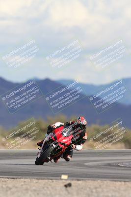 media/Nov-16-2025-Race Pace (Sun) [[8c5fa54630]]/Non Verified Riders (1st 20 Minutes)/5-Turn 15 (110pm)/